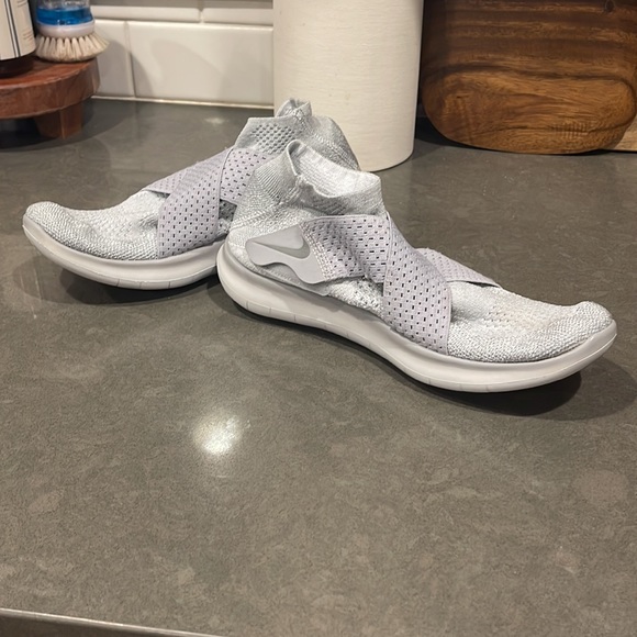 Nike Velcro Free Run Motion Size 7 - Picture 7 of 8